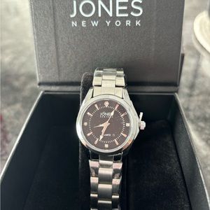 NWT Women’s Jones of New York watch